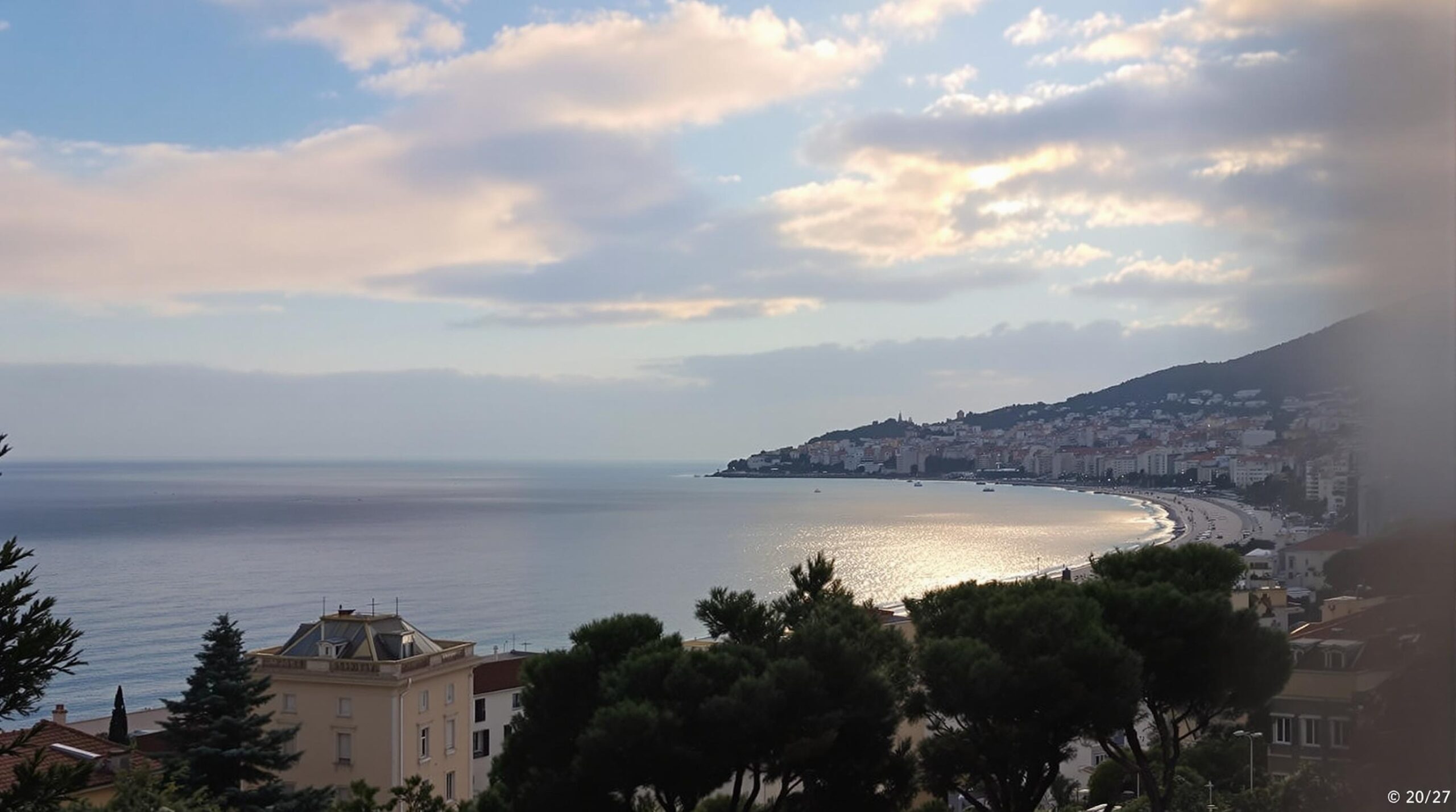 achat appartement avec vue sur mer à Nice[1][2][3]